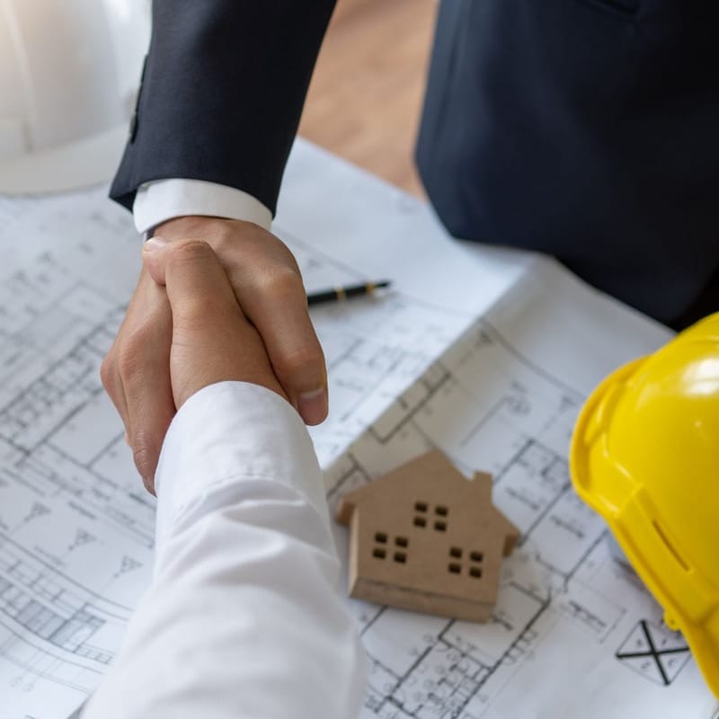 How to Choose the Right Roofing Contractor: A Guide for Homeowners