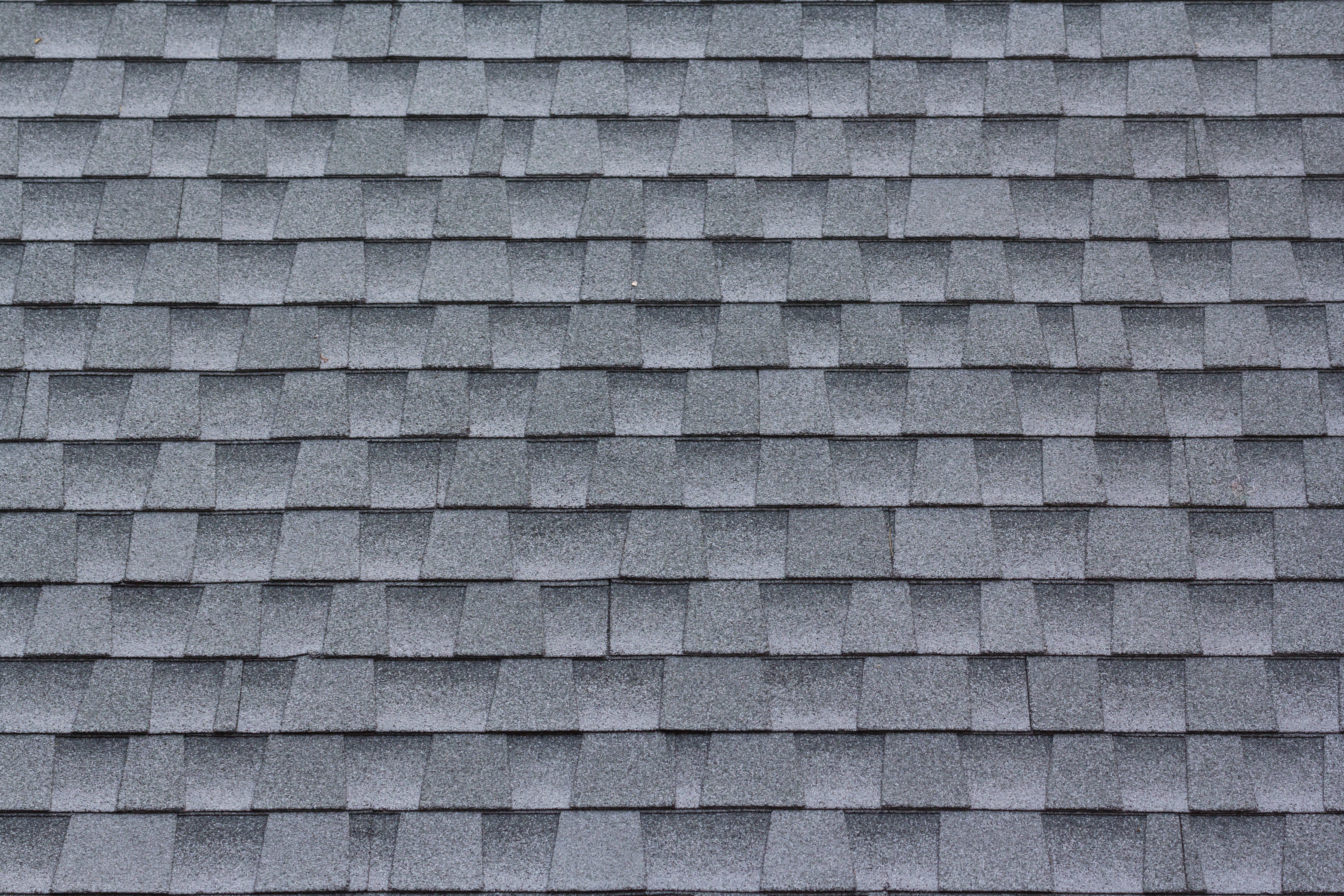 How to Choose the Right Shingle Color for Your East Texas Home