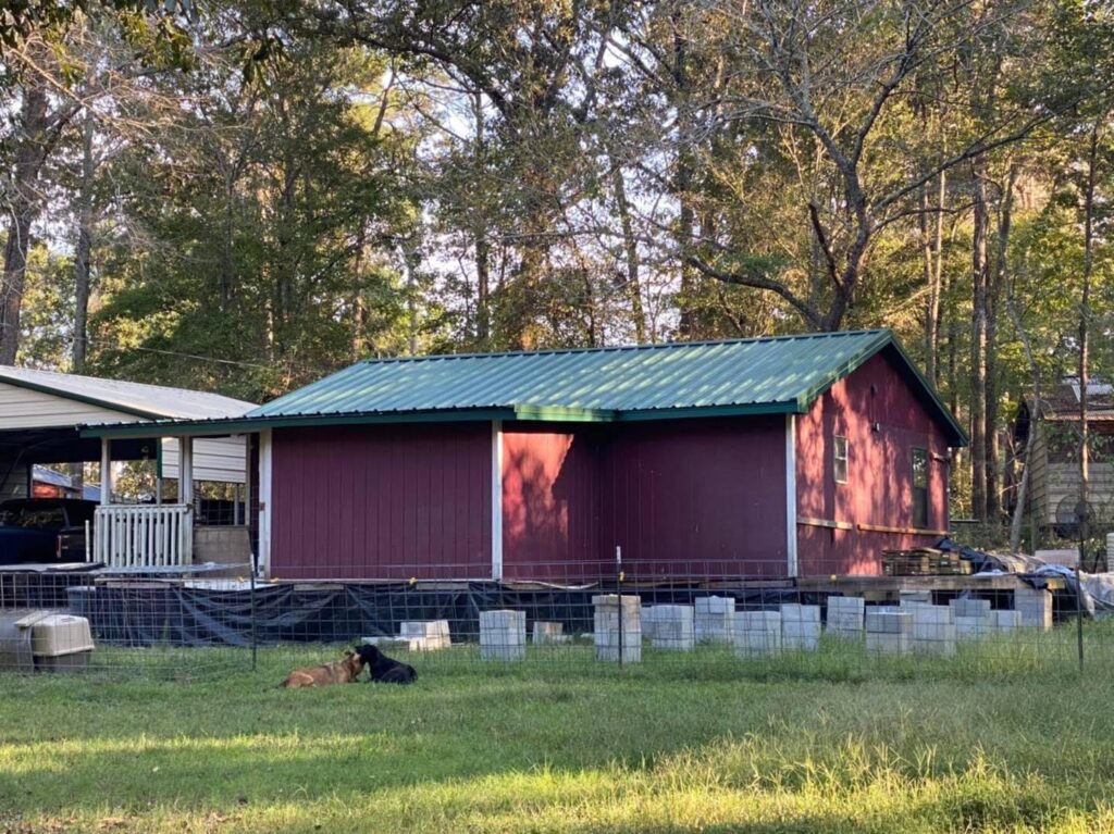 Residential & Commercial Metal Roofing Contractors in Tyler, Longview, Kilgore, Fort Stockton & Surrounding Areas