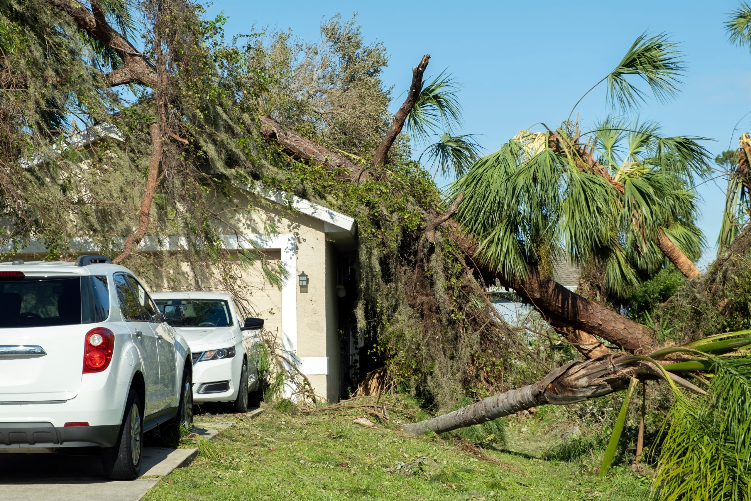 Local Roofing Companies vs Storm Chasers: Protecting Your Home and Investment